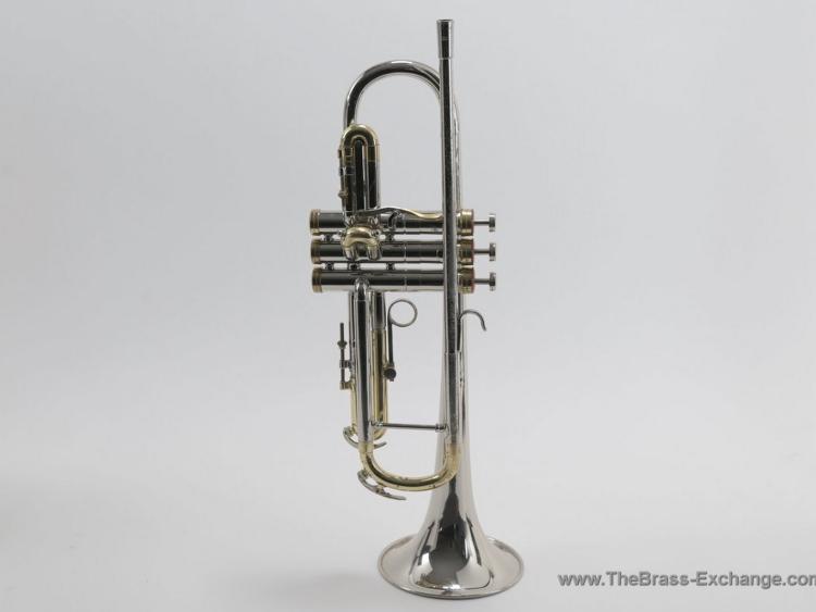 Conn Connstellation 38B Bb Trumpet SN K33068 – Full Front View