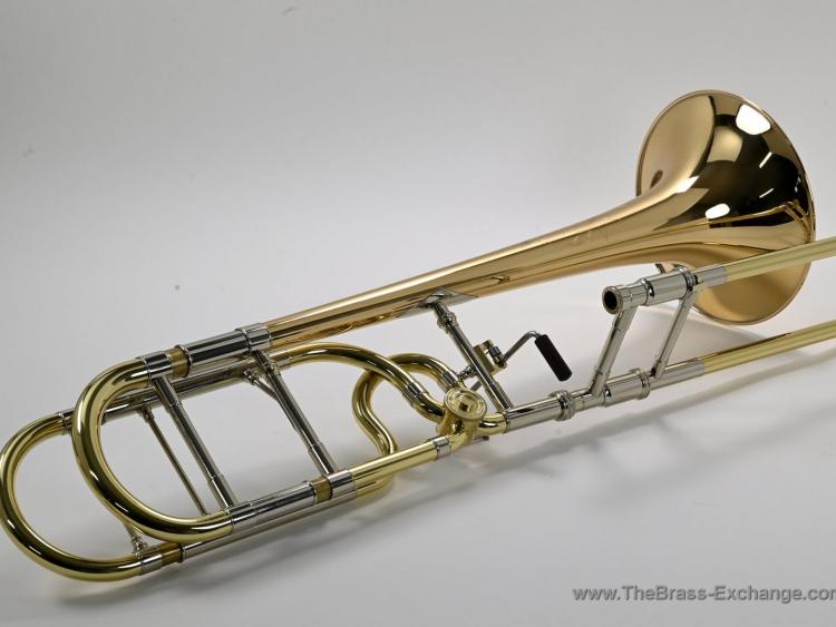 Shires Q30GR tenor trombone with gold brass bell and open-wrap rotor valve – large bore Q-Series professional trombone by S.E. Shires